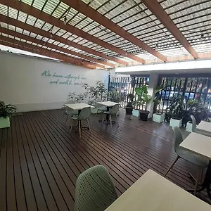 cocobamboo-hostel.colombiamedellinhotels.com/