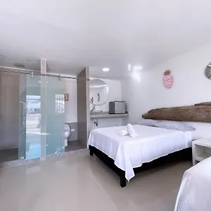 Hotell Island Vibes